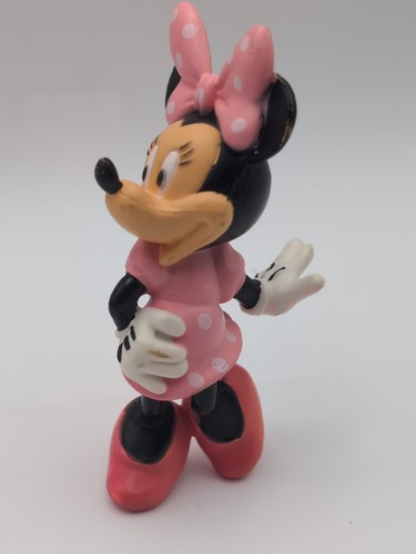 Disney minnie mouse posing - minnie,